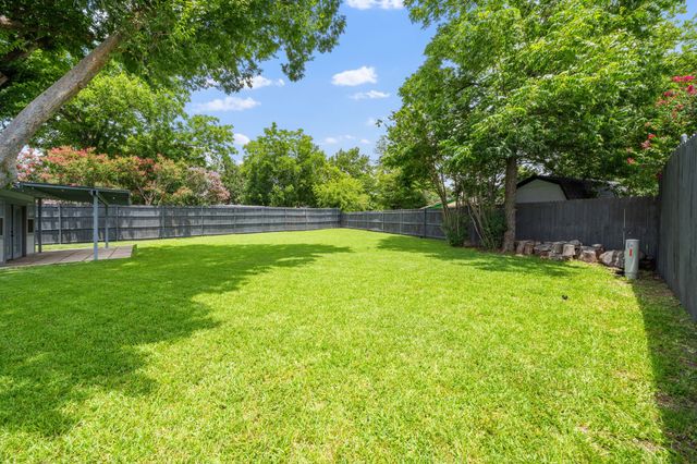 1711 Briar Meadow Drive, Arlington, TX 76014