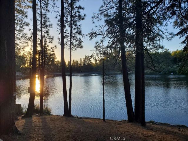 33429 Robin Drive, Green Valley Lake, CA 92341