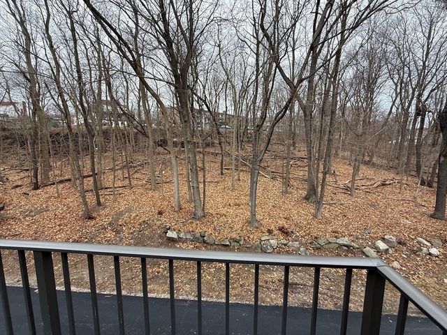 573 Broad St 325, Weymouth, MA 02189