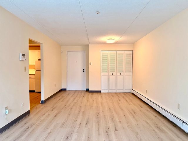 573 Broad St 325, Weymouth, MA 02189