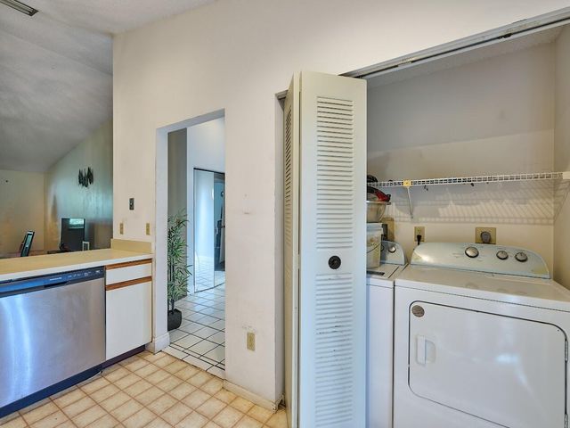 498 Iron Forge Ct Court, Royal Palm Beach, FL 33411