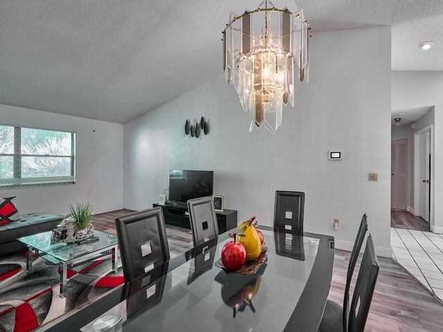 498 Iron Forge Ct Court, Royal Palm Beach, FL 33411