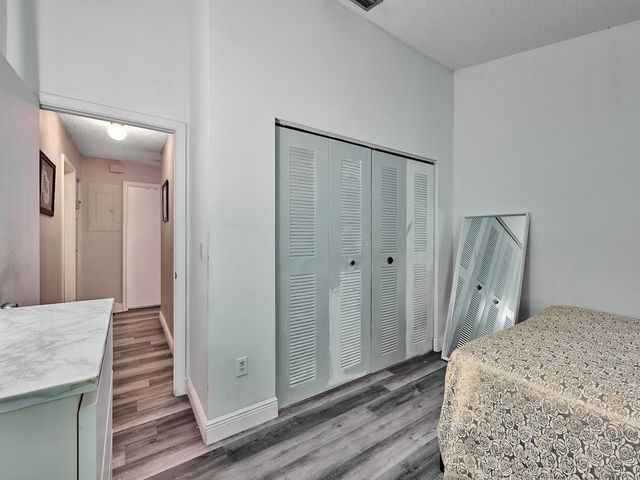 498 Iron Forge Ct Court, Royal Palm Beach, FL 33411