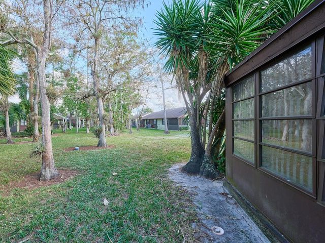 498 Iron Forge Ct Court, Royal Palm Beach, FL 33411