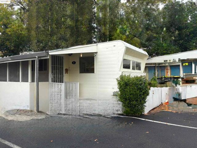 2050 Monument, Pleasant Hill, CA 94523