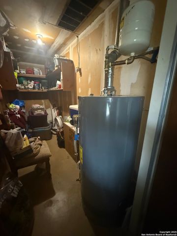 1410 F, Floresville, TX 78114