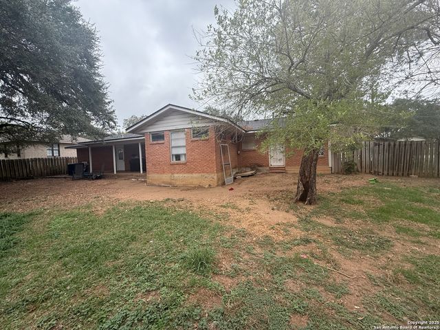 1410 F, Floresville, TX 78114