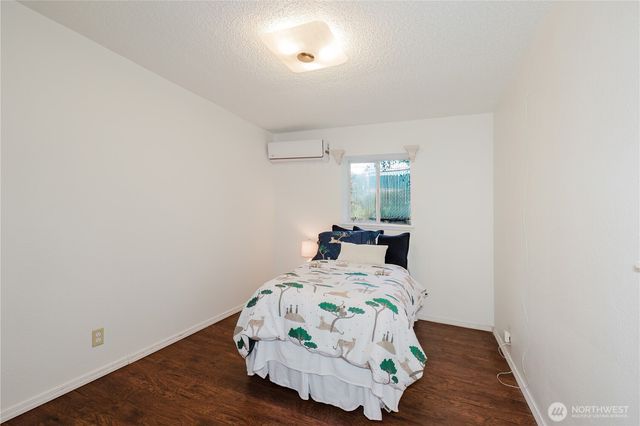 2162 Harding Avenue SE, Port Orchard, WA 98366