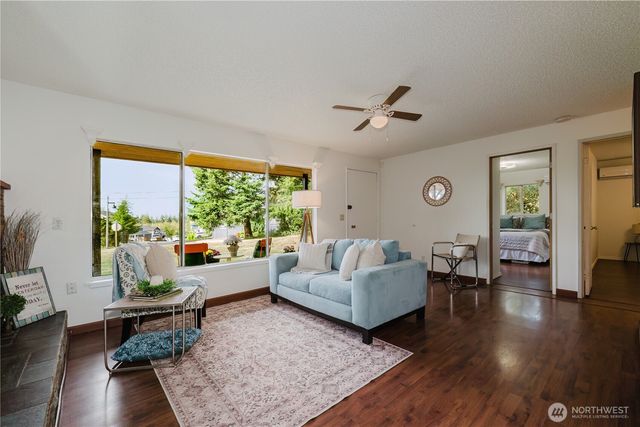 2162 Harding Avenue SE, Port Orchard, WA 98366