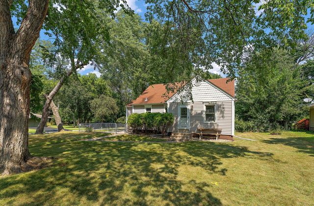 1929 Jerrold Avenue, Arden Hills, MN 55112