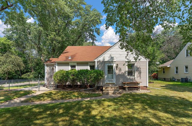 1929 Jerrold Avenue, Arden Hills, MN 55112