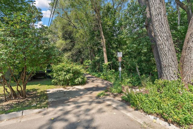 1929 Jerrold Avenue, Arden Hills, MN 55112