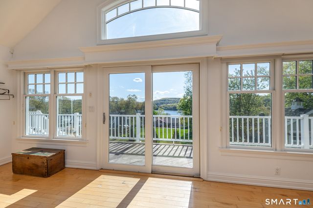 34 Skyline Drive, Brookfield, CT 06804