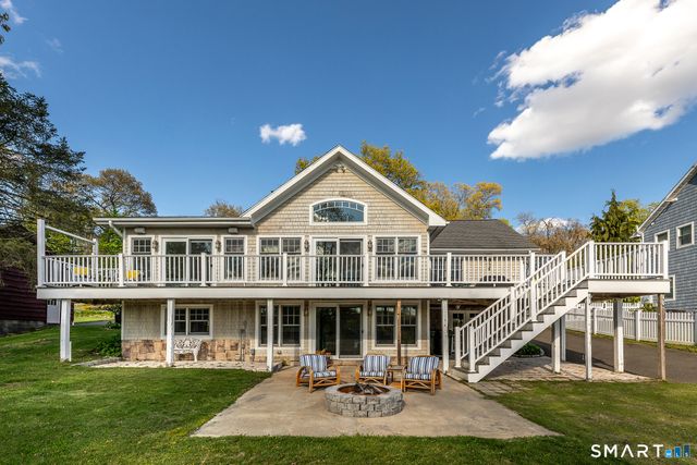 34 Skyline Drive, Brookfield, CT 06804