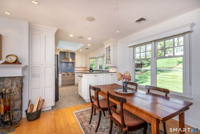 34 Skyline Drive, Brookfield, CT 06804