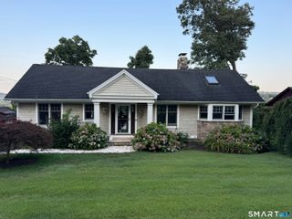 34 Skyline Drive, Brookfield, CT 06804