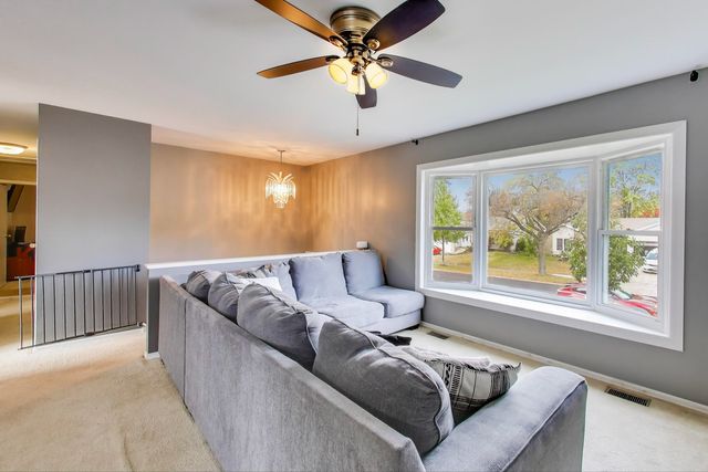 257 Bryant Way, Bolingbrook, IL 60440