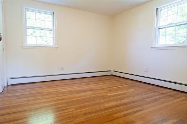 7 West Ferdinand St, Stoneham, MA 02180