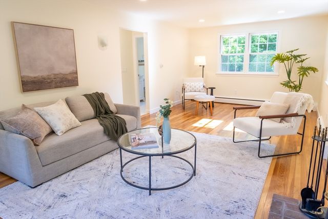 7 West Ferdinand St, Stoneham, MA 02180