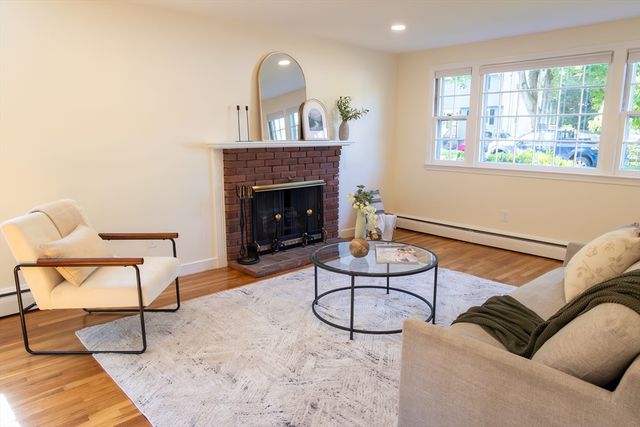 7 West Ferdinand St, Stoneham, MA 02180