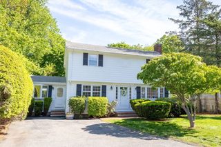 7 West Ferdinand St, Stoneham, MA 02180
