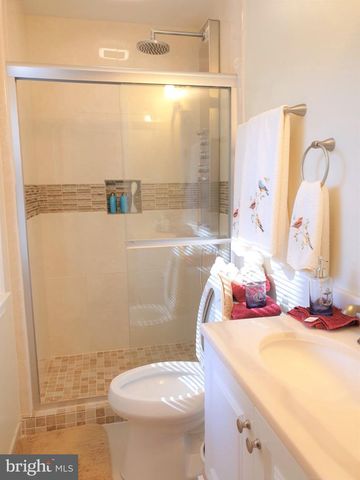5208 ACACIA AVE, Bethesda, MD 20814