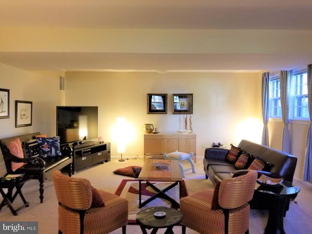 5208 ACACIA AVE, Bethesda, MD 20814