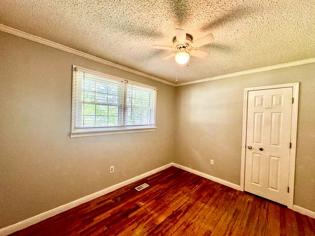 2193 Lakeshore Drive, Manning, SC 29102