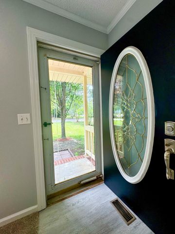 2193 Lakeshore Drive, Manning, SC 29102