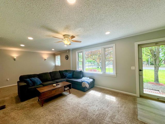 2193 Lakeshore Drive, Manning, SC 29102