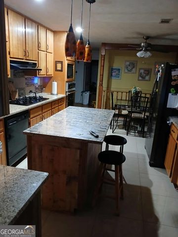 1547 Kon Tiki Lane, Jonesboro, GA 30236
