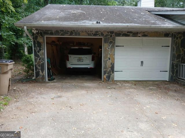 1547 Kon Tiki Lane, Jonesboro, GA 30236