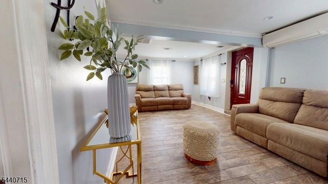 124 Green St, Franklin Twp., NJ 08873