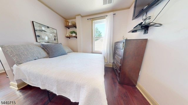 124 Green St, Franklin Twp., NJ 08873
