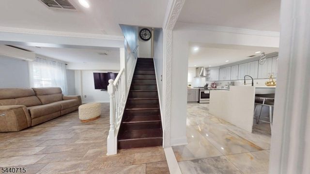 124 Green St, Franklin Twp., NJ 08873