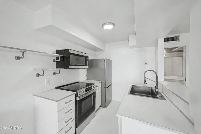 7350 N VIA PASEO DEL SUR -- Q206, Scottsdale, AZ 85258