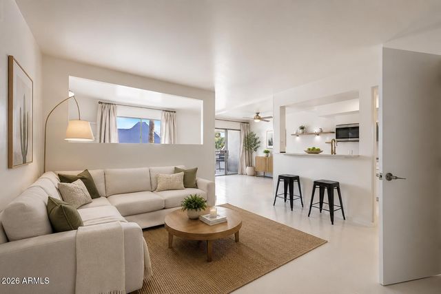 7350 N VIA PASEO DEL SUR -- Q206, Scottsdale, AZ 85258