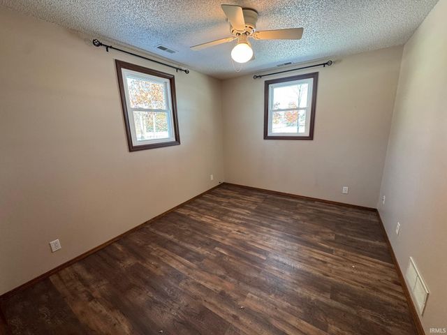 10521 Bethel Road, Fort Wayne, IN 46818