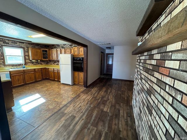 10521 Bethel Road, Fort Wayne, IN 46818