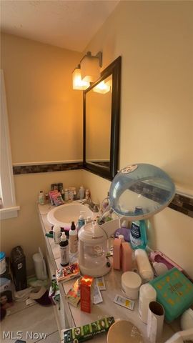 3525 E 110th Street, Cleveland, OH 44105