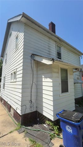 3525 E 110th Street, Cleveland, OH 44105