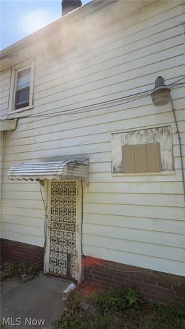 3525 E 110th Street, Cleveland, OH 44105