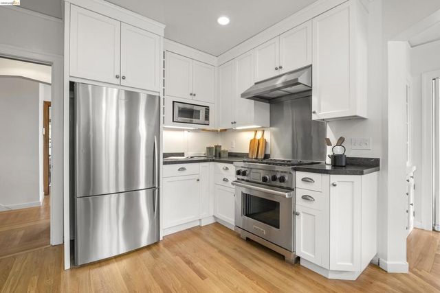 491 Boynton Ave, Berkeley, CA 94707