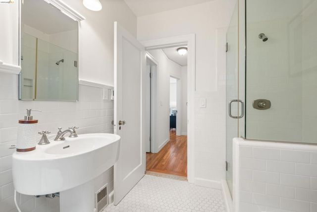 491 Boynton Ave, Berkeley, CA 94707