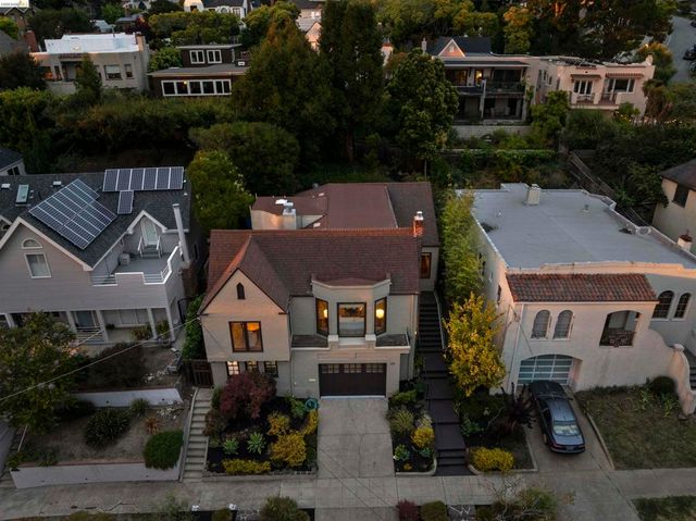 491 Boynton Ave, Berkeley, CA 94707