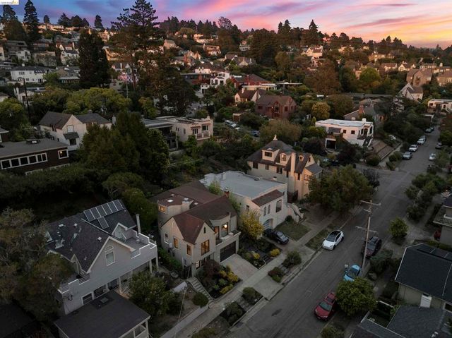 491 Boynton Ave, Berkeley, CA 94707
