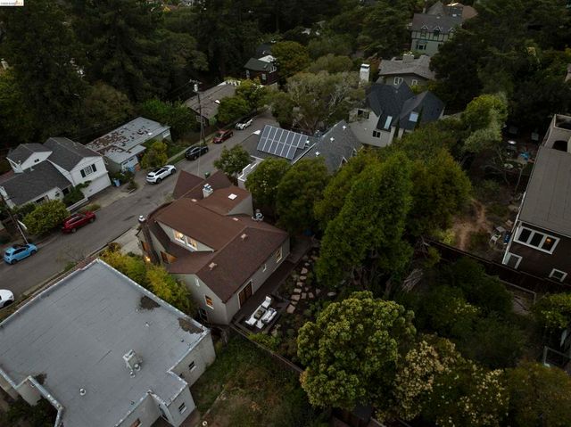 491 Boynton Ave, Berkeley, CA 94707