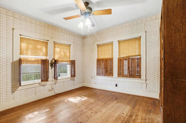 8405 Glenview Drive, Houston, TX 77017