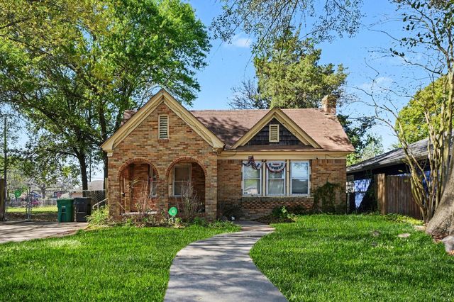 8405 Glenview Drive, Houston, TX 77017
