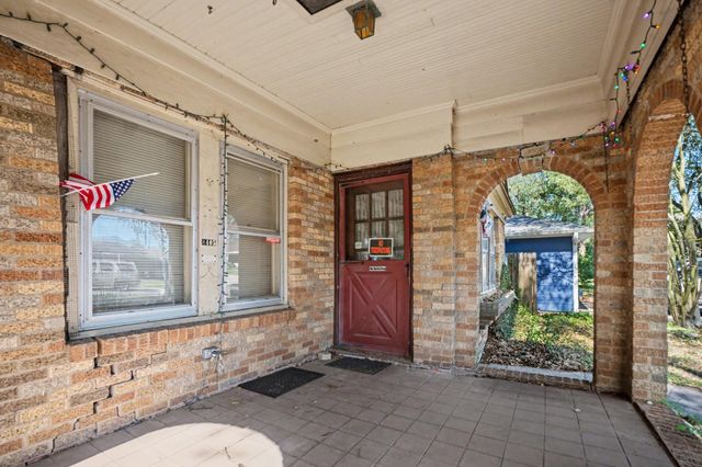 8405 Glenview Drive, Houston, TX 77017